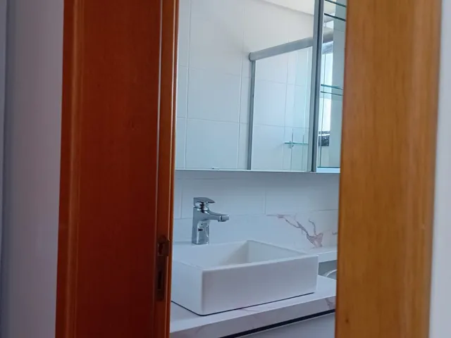 Imagem 4: Apartamento 2 quartos, suíte, vaga coberta no bairro Camaquã em Porto Alegre/RS