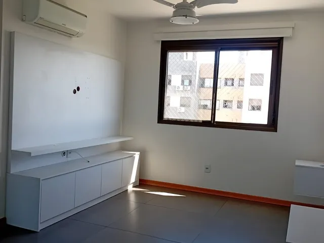 Imagem 5: Apartamento 2 quartos, suíte, vaga coberta no bairro Camaquã em Porto Alegre/RS