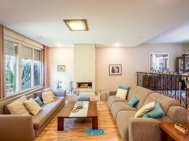 Imagem: Casa 3 dormitórios no bairro Medianeira