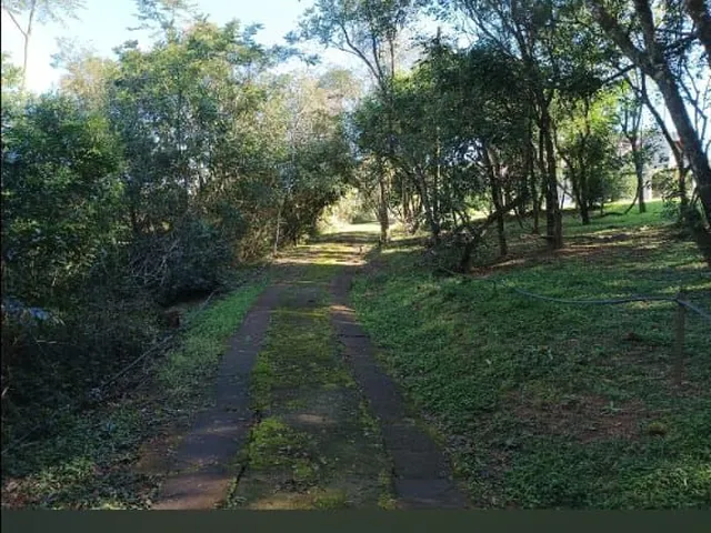 Imagem 1: Sítio Aconchegante de 1 Hectare com Casa de 2 Quartos – Tranquilidade e Espaço