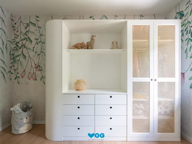 Imagem 5: Casa com 3 suítes amplas, além de uma sala generoso com lareira e 2 vagas de gar