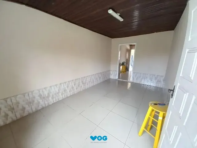 Imagem 3: Casa de alvenaria com pátio, piscina Igui e churrasqueira no Parque dos Eucalipt