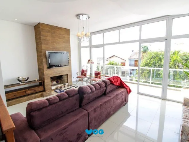 Imagem: Casa para Venda - 300m², 3 dormitórios