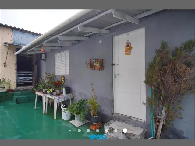 Imagem: Casa com Pátio, 2 Quartos, vaga de garagem