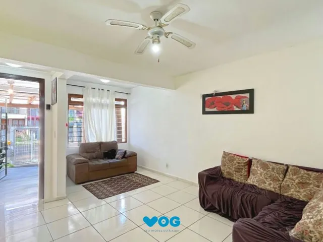 Imagem: Casa de 2 dormitórios à venda Rua Heitor