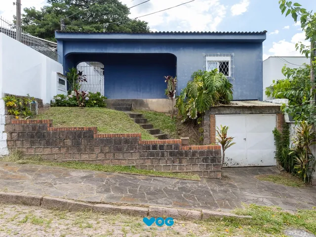 Imagem: Terreno com 2 casas, 4 quartos, 1 suite