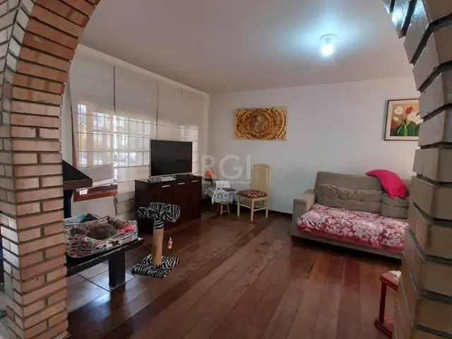 Imagem: Casa para Venda - 262.02m², 3 dormitórios