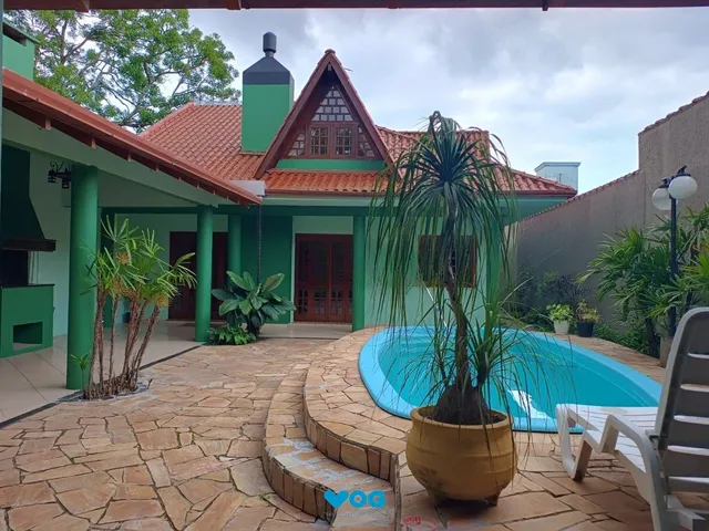 Imagem: Casa semi mobiliada de 3 quartos, 2 vagas