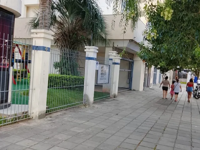 Imagem 1: Excelente Apartamento 3D, transformado em 2D, closet mobiliado c/ vaga - Cidade