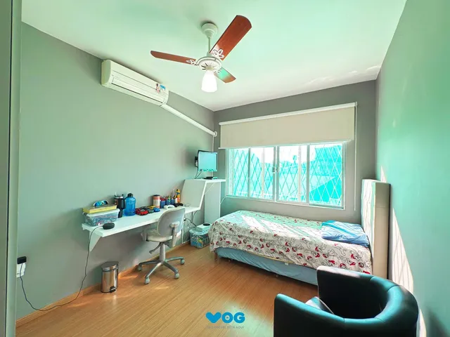 Imagem 5: Ótima residência com 4 dormitórios, lareira e piscina no coração do bairro Trist
