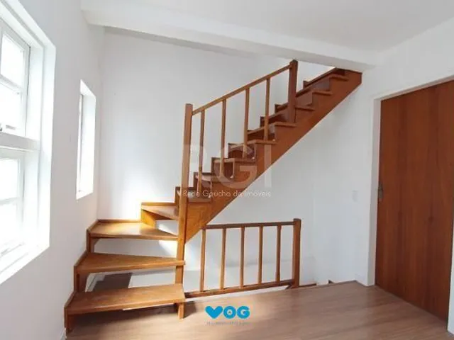 Imagem 2: Casa para Venda - 154m², 2 dormitórios, sendo 1 suites, 2 vagas - Cidade Baixa