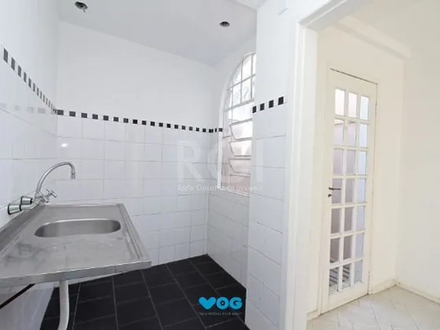 Imagem 7: Casa para Venda - 154m², 2 dormitórios, sendo 1 suites, 2 vagas - Cidade Baixa