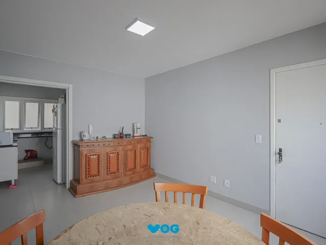 Imagem: Apartamento de 2 Quartos com Vaga no Bairro
