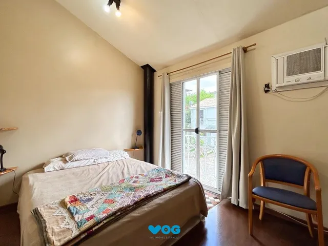Imagem 4: Casa cem condomínio com 2 dormitórios, 1 suite, 2 vagas no bairro Cavalhada