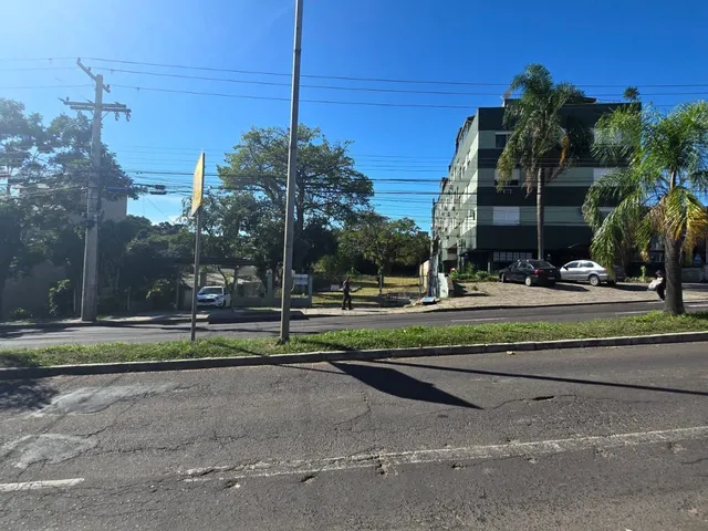 Imagem: Terreno desocupado, localizado na Rua Doutor