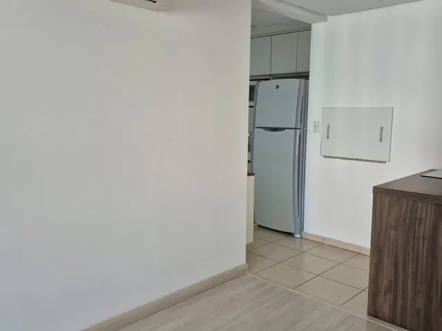 Imagem 2: Apartamento no Centro de 2 dormitórios e 2 vagas DESOCUPADO
