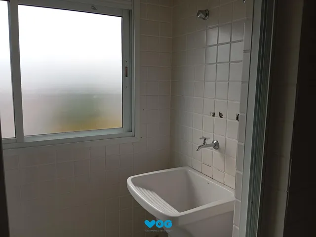 Imagem 2: Apartamento com 2 Dormitórios, Vaga Dupla e Elevador no Floresta