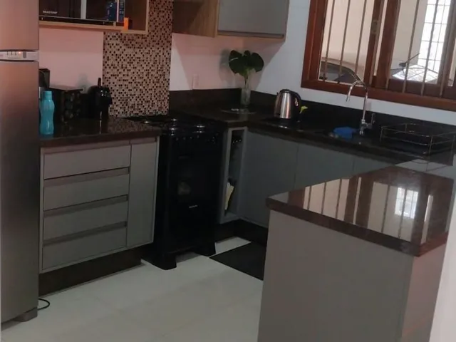 Imagem 4: Casa de 3 quartos e 2 vagas de garagem em Canoas