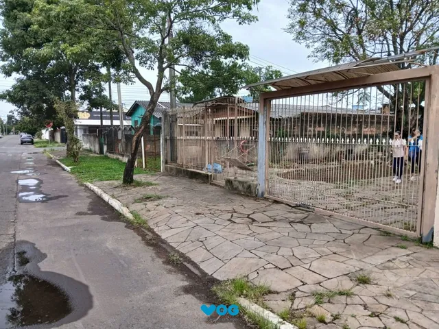 Imagem 2: Casa de 3 dormitórios e 2 vagas de garagem em canoas