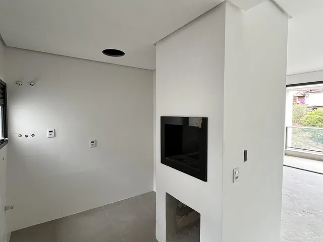 Imagem 4: Apartamento de 2 quartos, suite, churrasqueira e 2 vagas