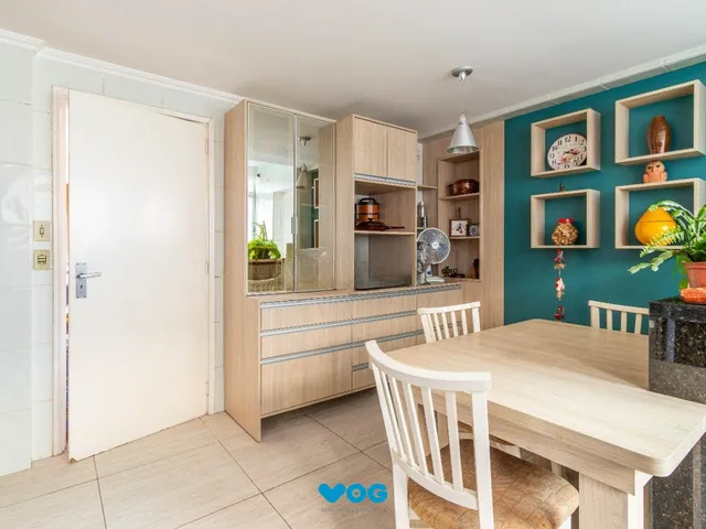 Imagem 4: Apartamento com 3 quartos e 116m² à venda em Petrópolis, Porto Alegre. Rua Gener