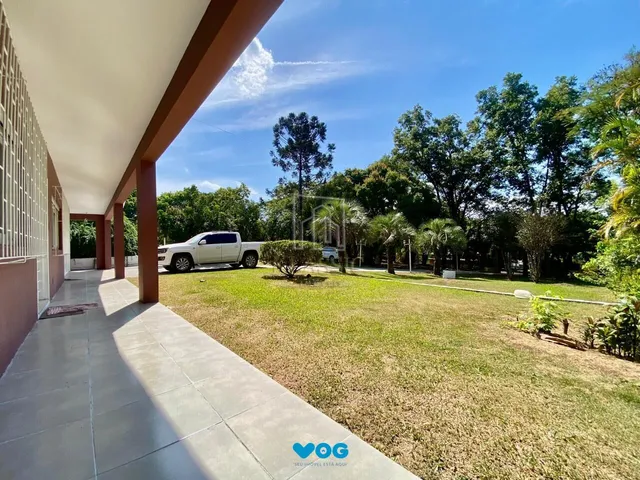 Imagem 3: Sítio com 7.225m², 3 Suítes, Salão de Festas e Piscina a 10 Minutos do Centro de