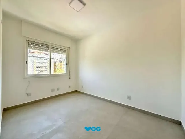 Imagem 7: Apartamento 2 dormitórios, sacada com churrasqueira no Cristo Redentor