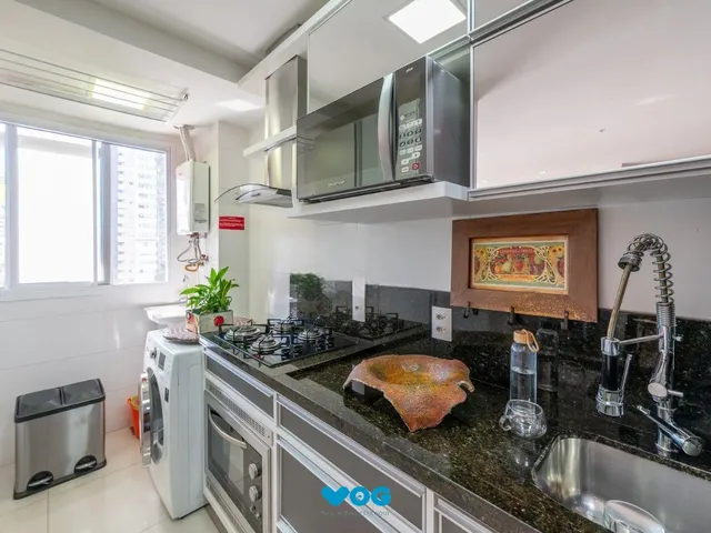 Imagem 2: Apartamento Mobiliado de 2 Dormitórios com Suíte e 2 Vagas no Jardim Botânico