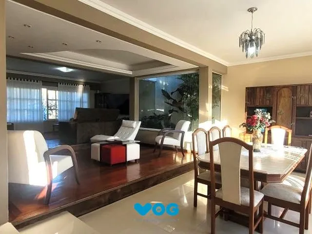 Imagem: Excelente Casa de Esquina no Residencial