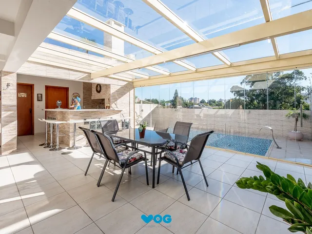 Imagem: Casa 4 Dormitórios, Suíte Master, Piscina