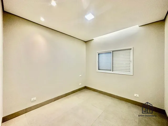 Imagem 2: Casa para Venda em Campo Grande, Bairro Seminário, 3 dormitórios, 2 suítes, 4