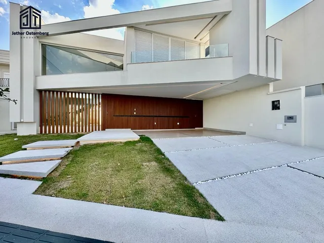 Imagem: A casa possui 4 Dormitórios, 4 Suítes e está localizado