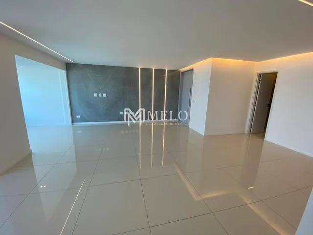 Imagem 2: BOA VIAGEM - Apto com 3suites, 3vagas, 124m²