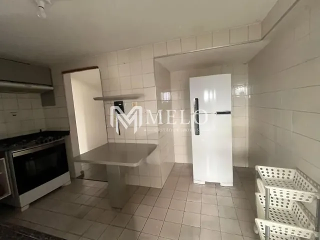 Imagem 10: CASA AMARELA - Apto com 3qts, 2wc, 2vagas, 240m²