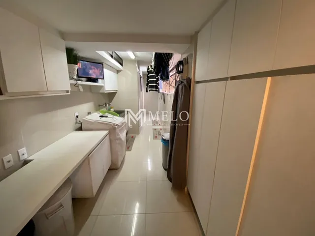Imagem 11: EXCELENTE APARTAMENTO NA TORRE,4qts,3suites, 3vagas, 270m2