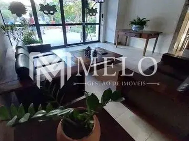 Imagem: O apartamento possui 4 Dormitórios, 1 Suíte, 3 Banheiros,
