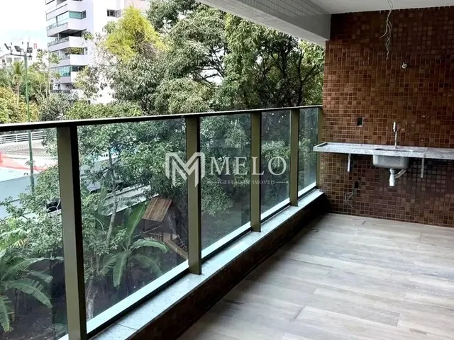 Imagem 2: CASA FORTE com 4qts., 3suites, 2vagas, piso porcelanato,122m² pronto para morar