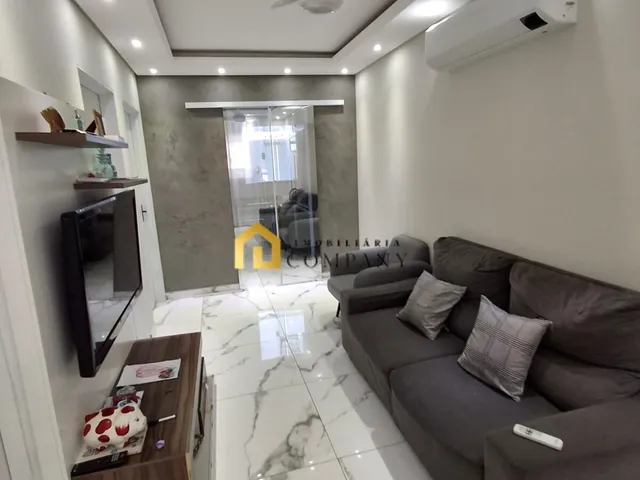 Imagem: A casa possui 4 Dormitórios, 1 Suíte, 2 Banheiros, 2