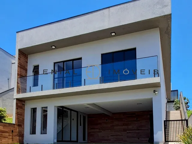 Imagem: A casa em condomínio possui 3 Dormitórios, 3 Suítes, 4