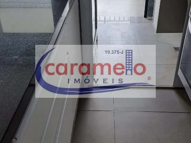Imagem 2: Apartamento de 2 quartos com suíte e 2 vagas na Vila Anastácio, São Paulo-SP: confira