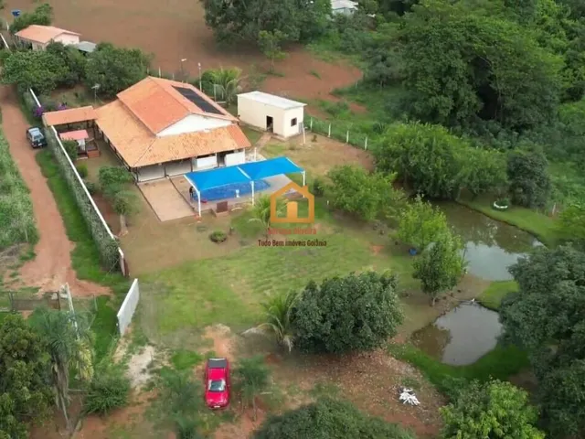 Imagem: A fazenda possui 3 Dormitórios, 3 Suítes, 4 Banheiros, 5