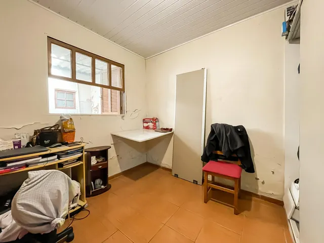 Imagem 5: Impecável casa à venda em Porto Alegre-RS, bairro Hípica: 2 quartos, 1 banheiro, 1