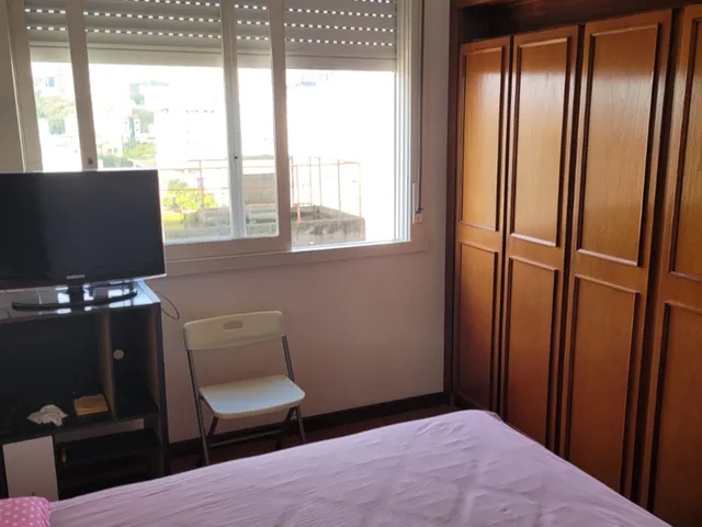 Imagem 1: Apartamento à venda em Porto Alegre-RS, bairro Floresta: 2 quartos, 2 banheiros, 1 vaga