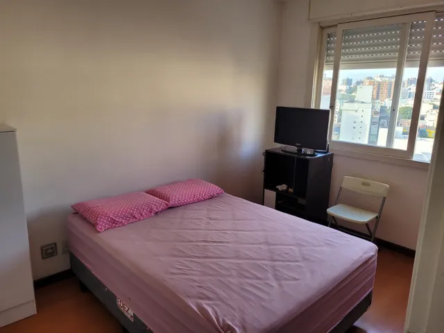 Imagem 7: Apartamento à venda em Porto Alegre-RS, bairro Floresta: 2 quartos, 2 banheiros, 1 vaga