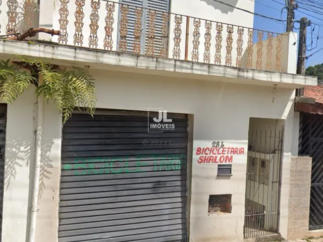 Imagem: A casa possui 3 Dormitórios, 1 Suíte, 3 Banheiros, 1 Vaga