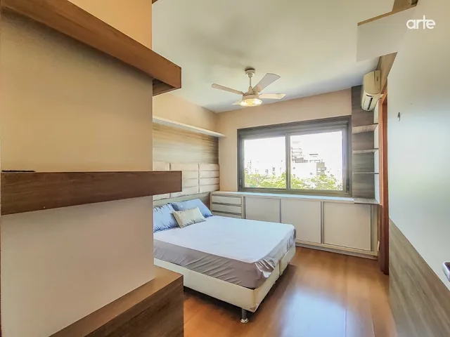 Imagem 1: Apartamento à venda em Porto Alegre-RS, bairro Rio Branco: 3 quartos, 1 suíte, 5