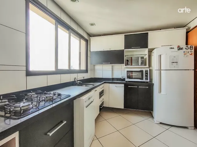 Imagem 6: Apartamento à venda em Porto Alegre-RS, bairro Rio Branco: 3 quartos, 1 suíte, 5