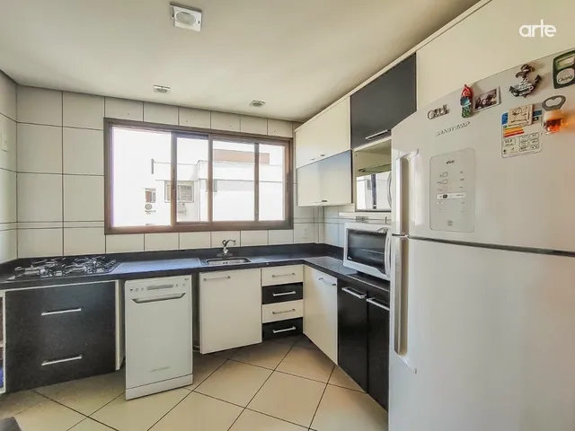 Imagem 7: Apartamento à venda em Porto Alegre-RS, bairro Rio Branco: 3 quartos, 1 suíte, 5