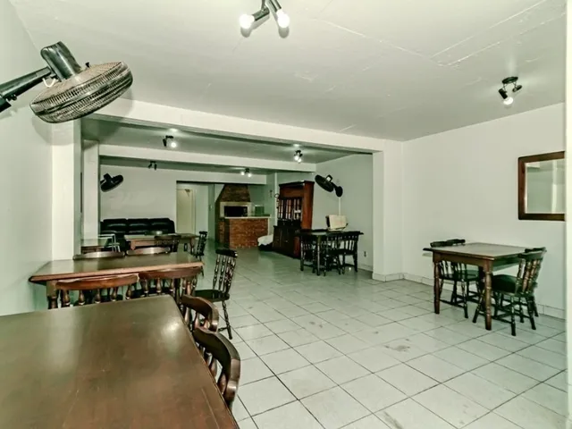 Imagem 5: Apartamento à venda em Porto Alegre-RS, bairro Rio Branco: 3 quartos, 1 suíte, 6