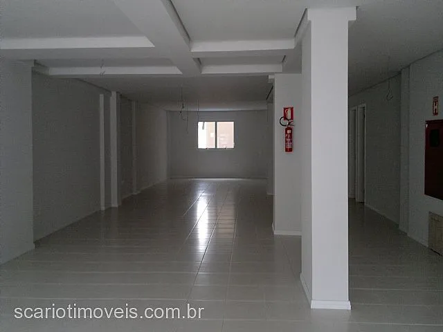 Imagem: Loja Térrea com 2 Dormitorio(S) Localizado(A)